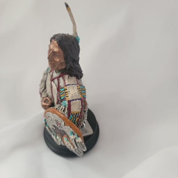 Chief Red Cloud Pewter Bust - Picture 4 of 8